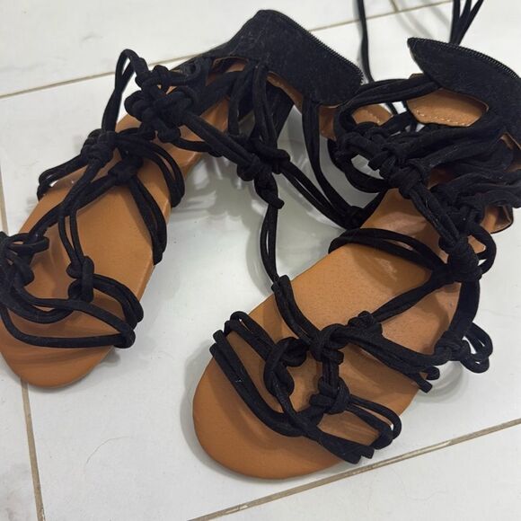 Black BRAND NEW - Gladiator Sandals - Adjustable Rope Tie Sandals - Zipper Back - Picture 1 of 5